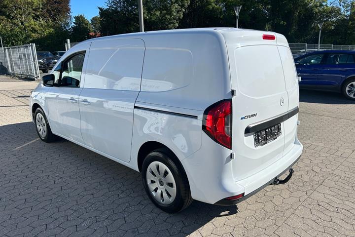 Hvid Mercedes eCitan fra 2025