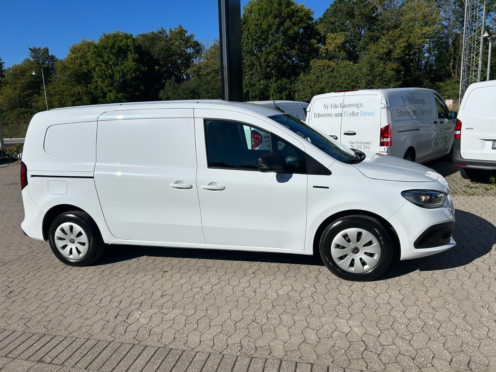 Hvid Mercedes eCitan fra 2025