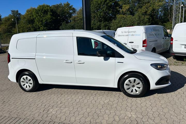 Hvid Mercedes eCitan fra 2025