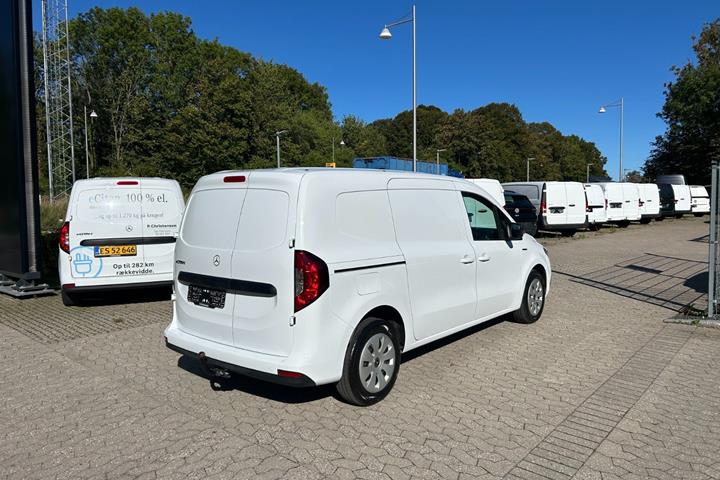 Hvid Mercedes eCitan fra 2025