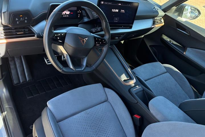 Grå Cupra Born fra 2024
