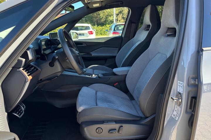 Grå Cupra Born fra 2024