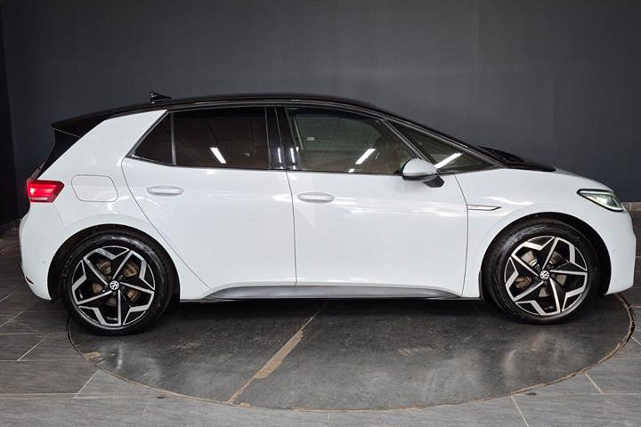 Hvid VW ID.3 fra 2022