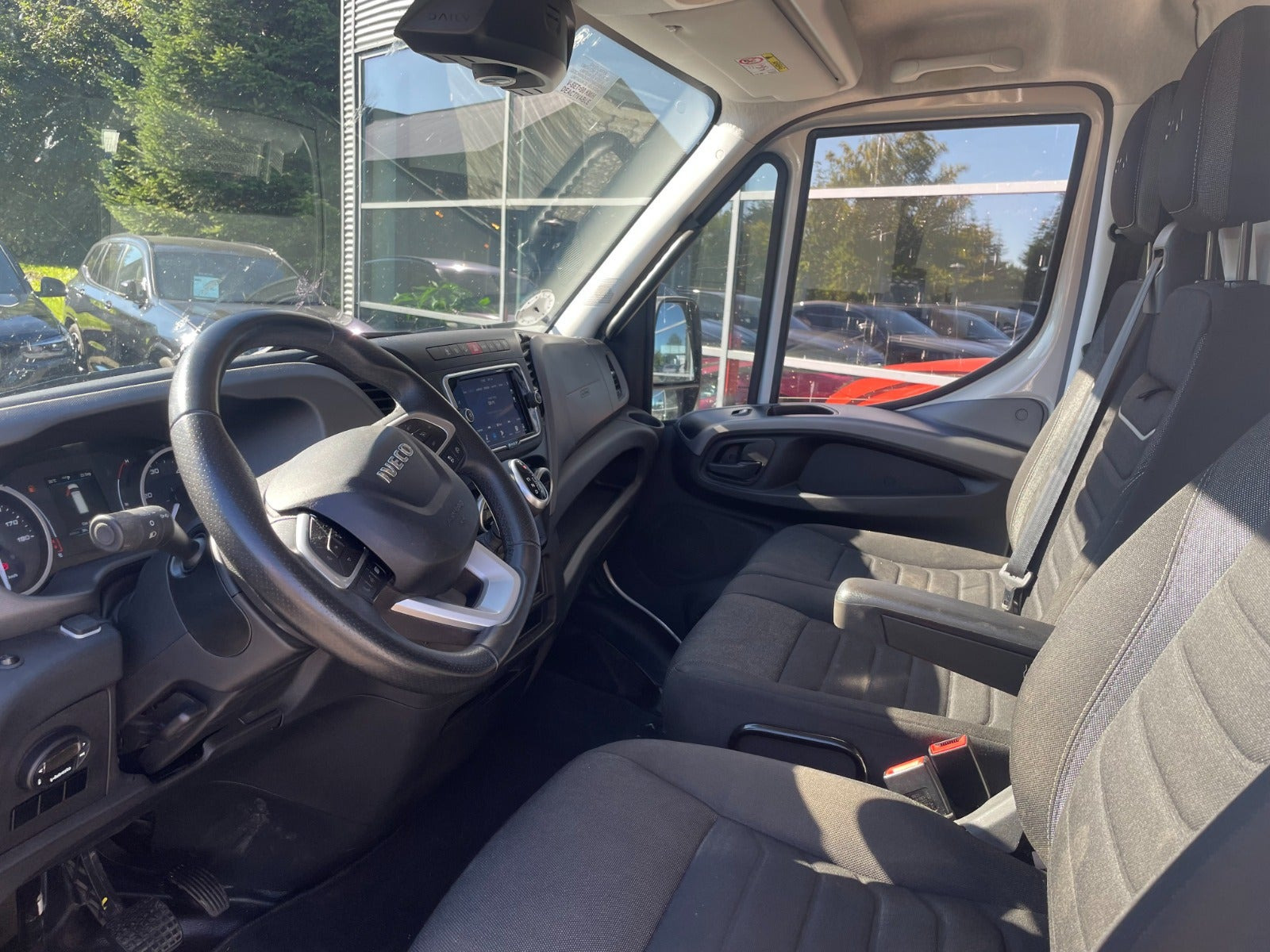 Sølv Iveco Daily fra 2024