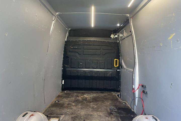 Sølv Iveco Daily fra 2024