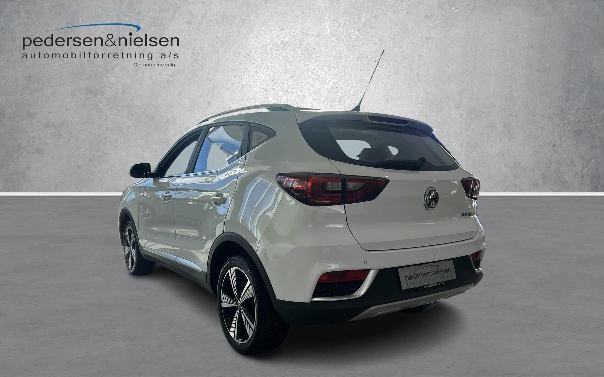 Hvid MG ZS EV fra 2021
