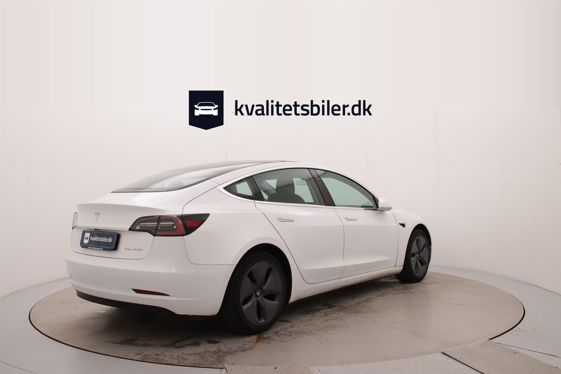 Hvid Tesla Model 3 fra 2019