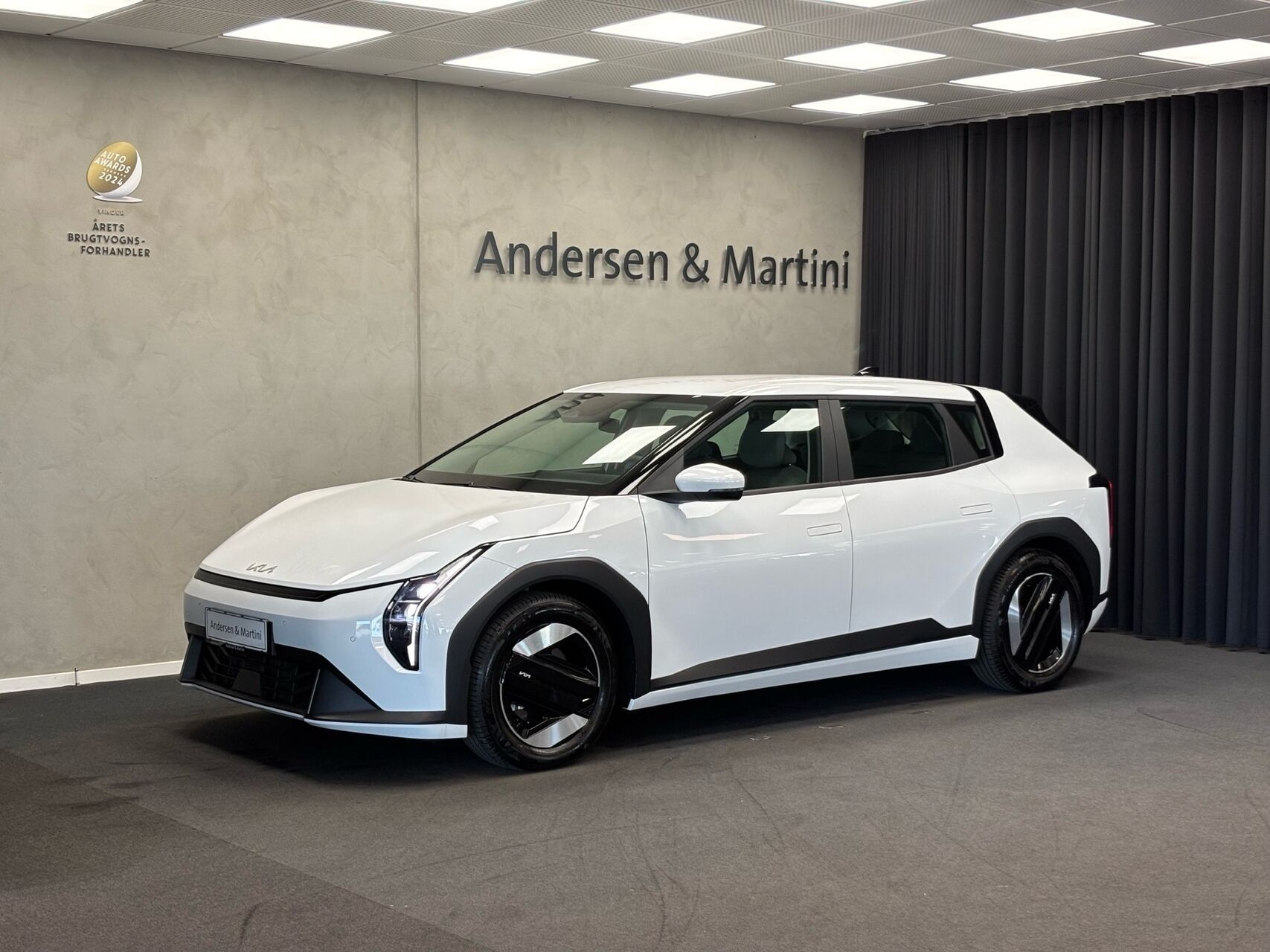 Kia EV4 Standard Range Access 204HK 5d Aut.