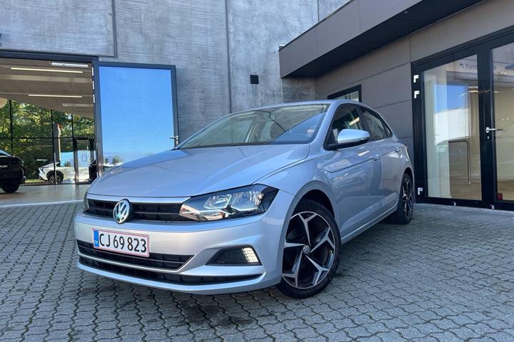 Grå VW Polo fra 2018