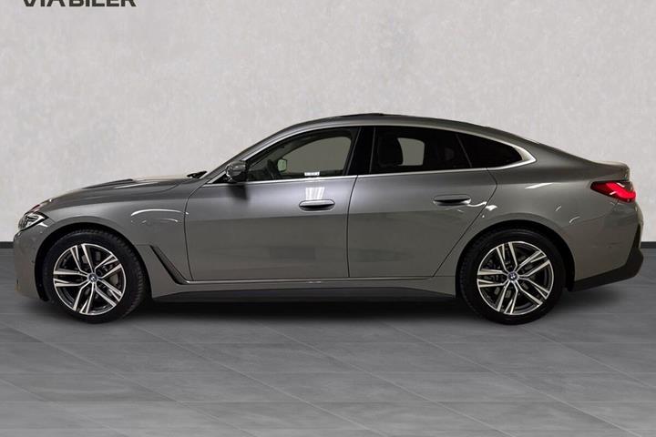 Grå BMW i4 fra 2023