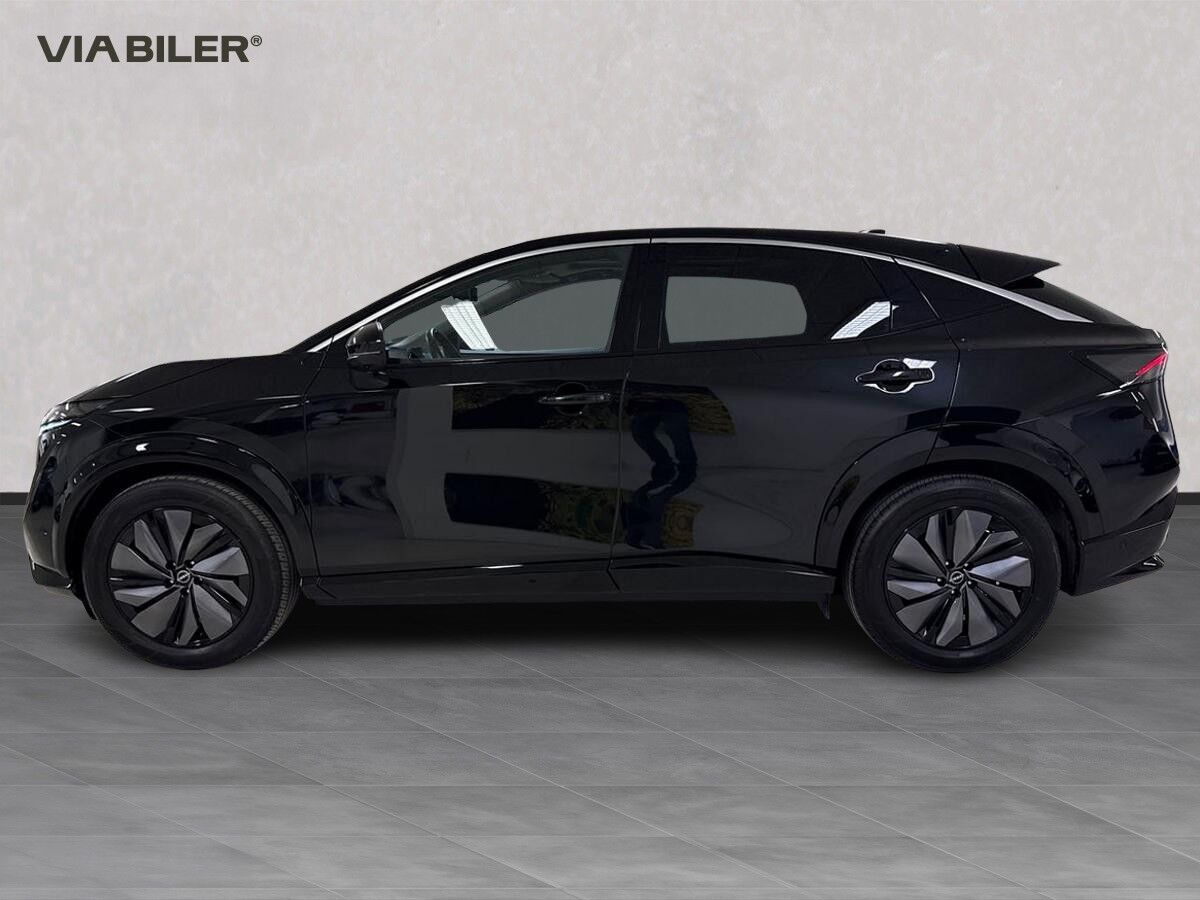 Sort Nissan Ariya fra 2025