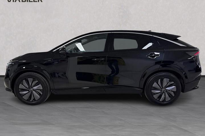 Sort Nissan Ariya fra 2025