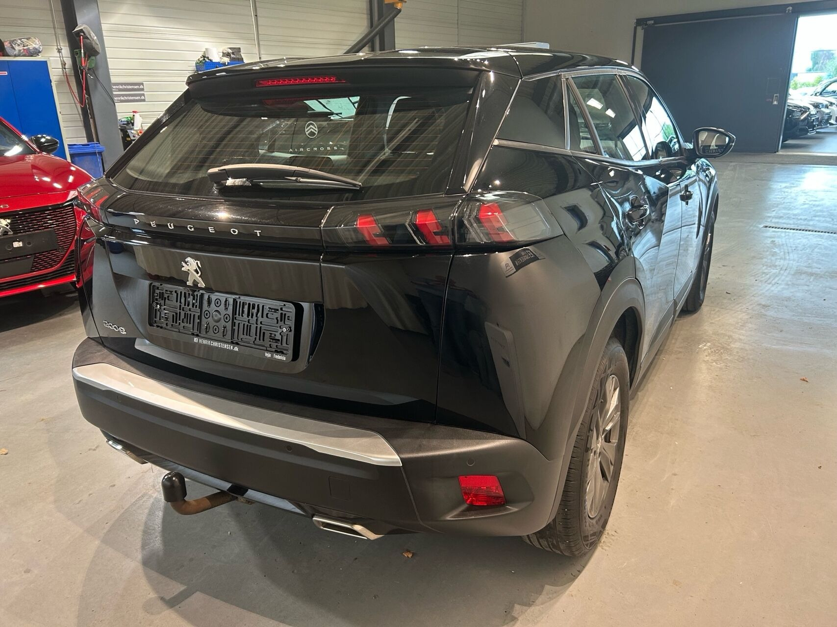 Sort Peugeot 2008 fra 2023