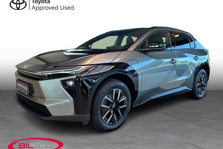 Grå Toyota BZ4X fra 2026 set udefra
