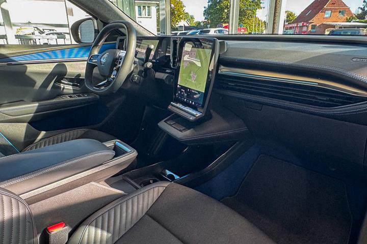 Sort Renault Scénic fra 2024