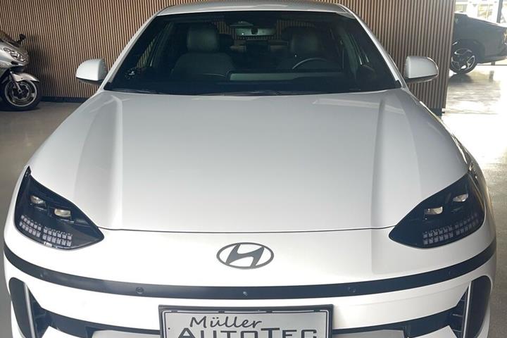 Hvid Hyundai Ioniq 6 fra 2023