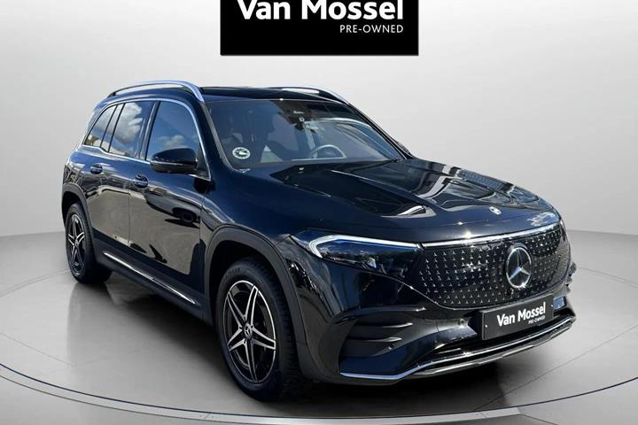 Sort Mercedes EQB250+ fra 2025