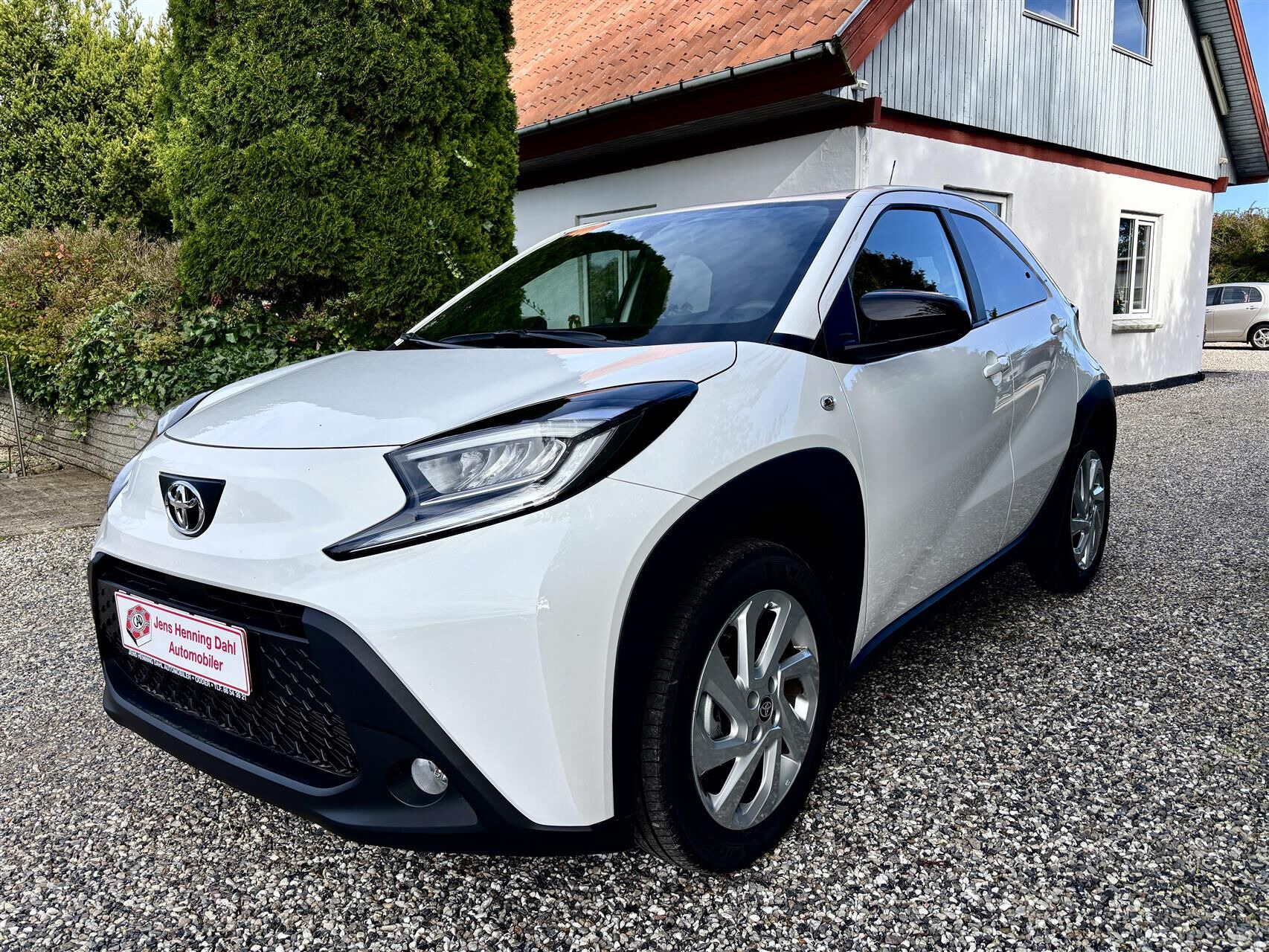 Hvid Toyota Aygo X fra 2025