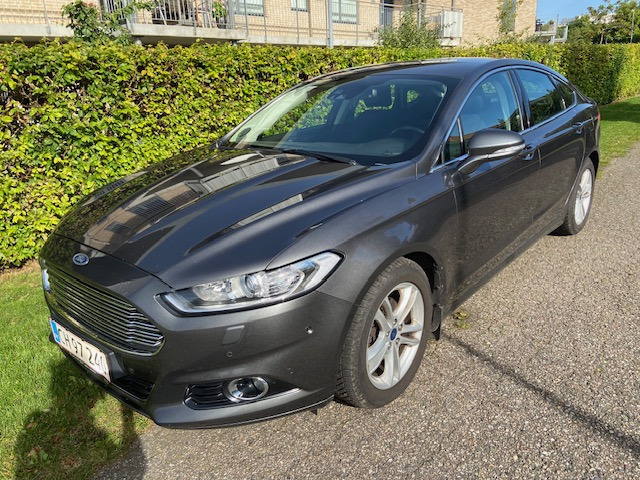Brun Ford Mondeo fra 2016