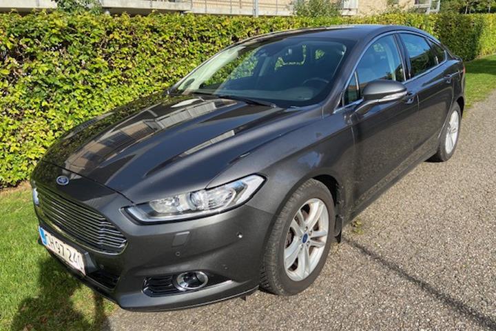 Brun Ford Mondeo fra 2016