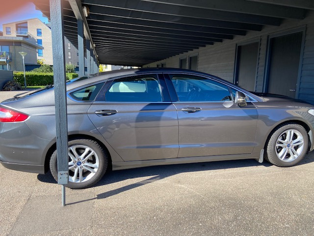 Brun Ford Mondeo fra 2016