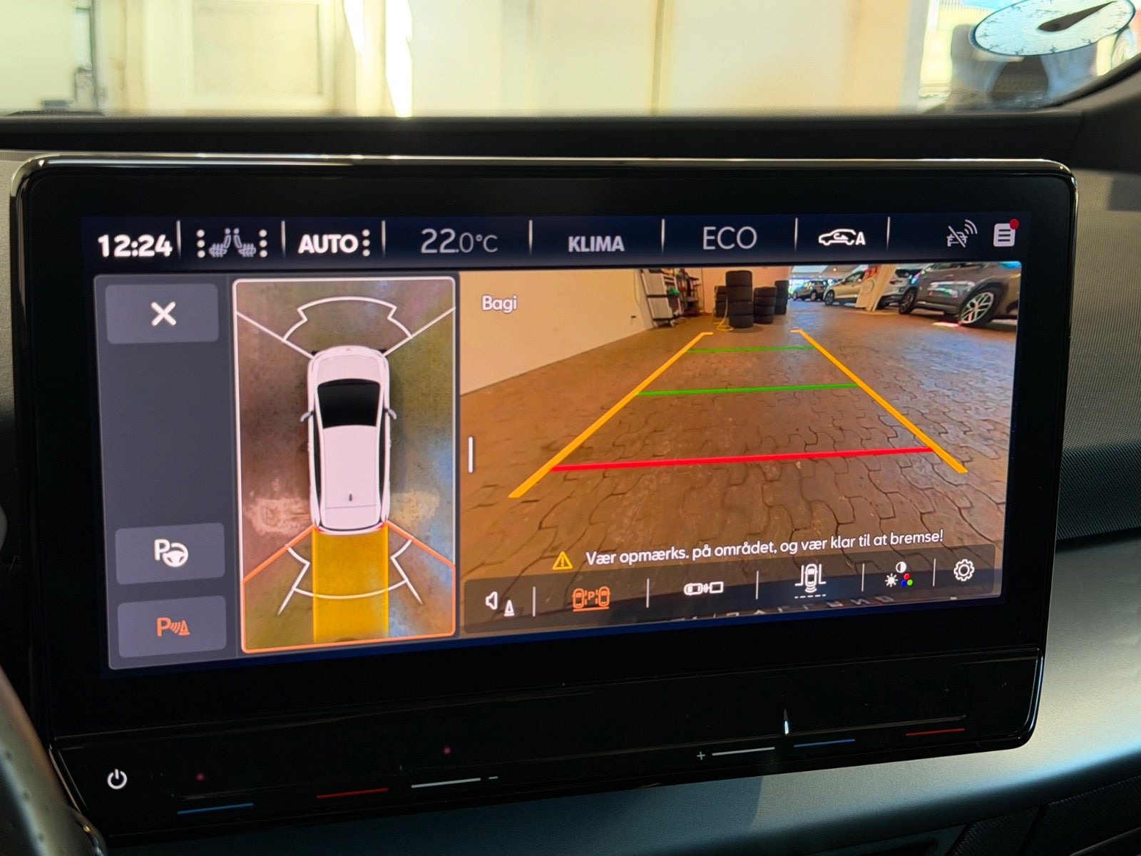 Grå Cupra Born fra 2023