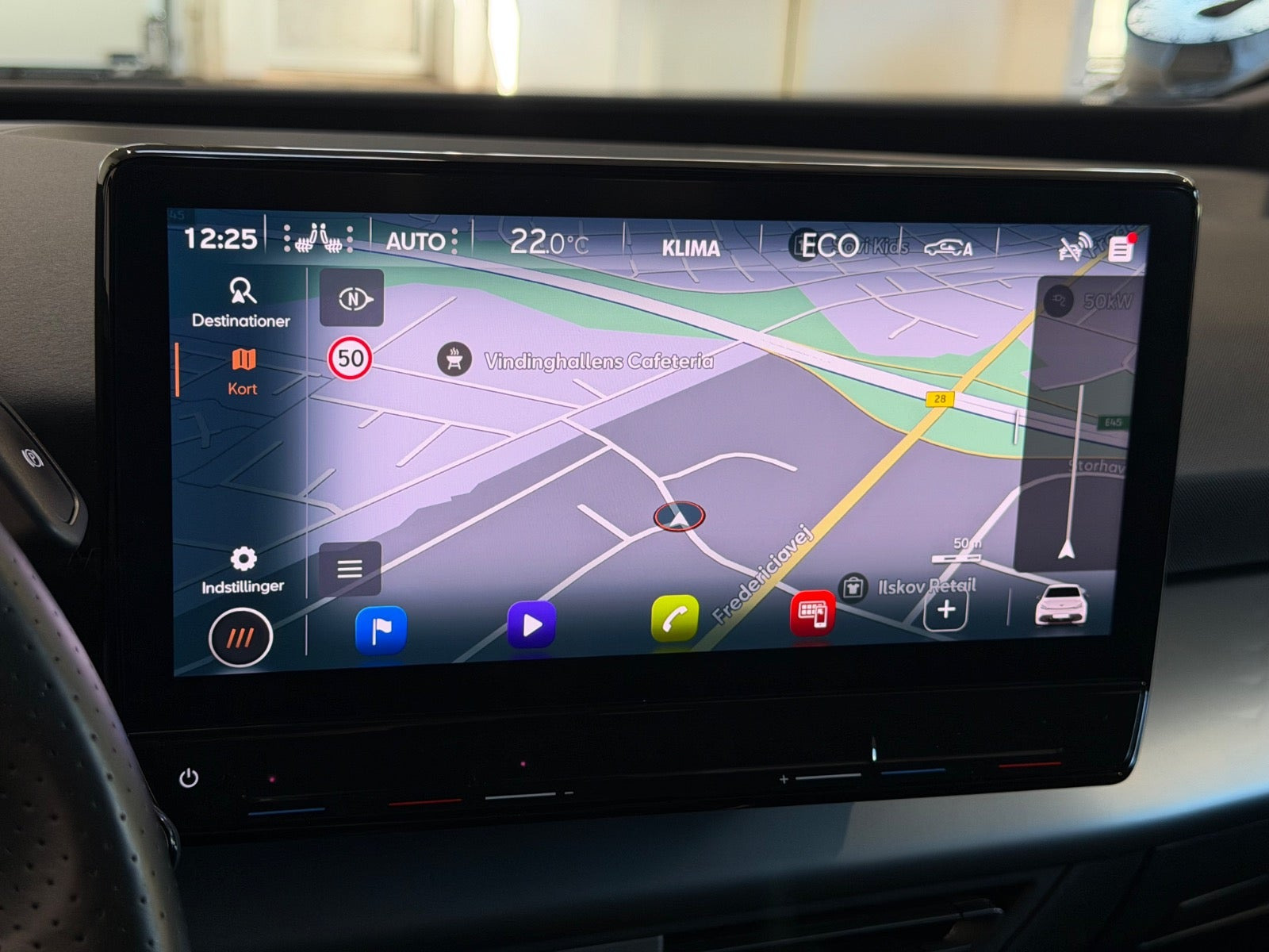 Grå Cupra Born fra 2023
