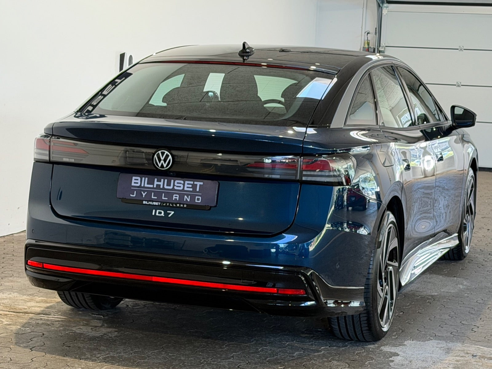 Blå VW ID.7 fra 2024