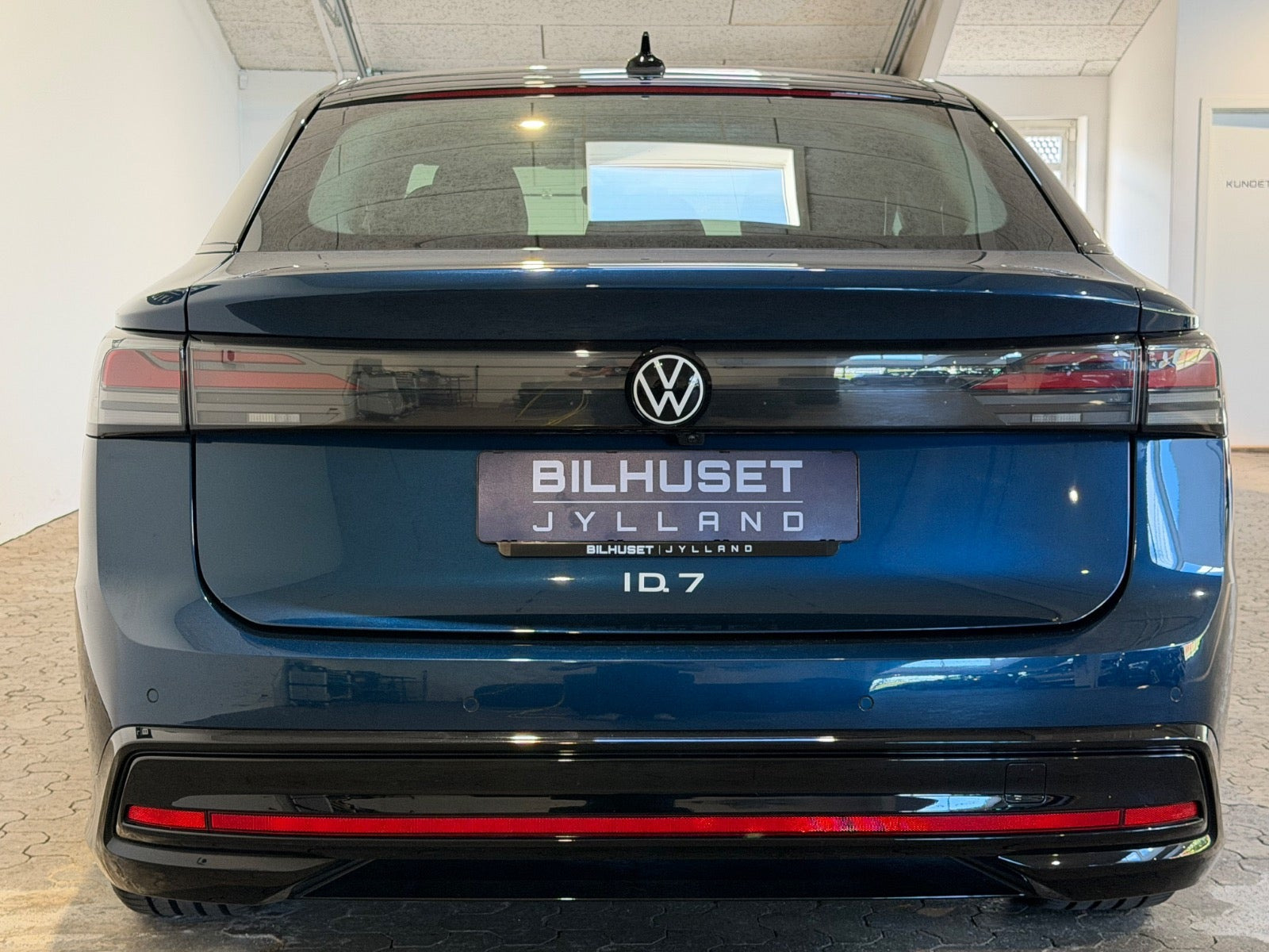 Blå VW ID.7 fra 2024