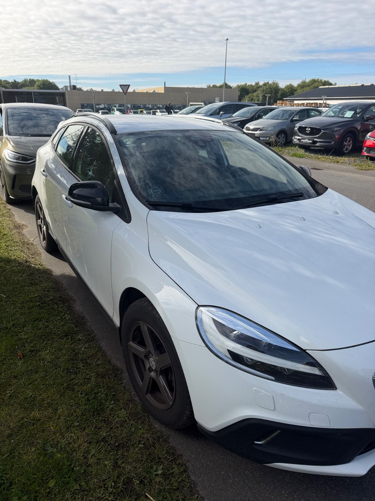 Hvid Volvo V40 CC fra 2018