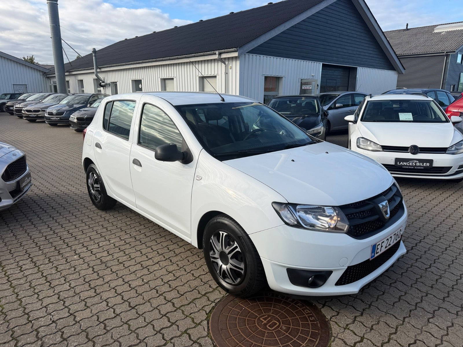 Hvid Dacia Sandero fra 2016