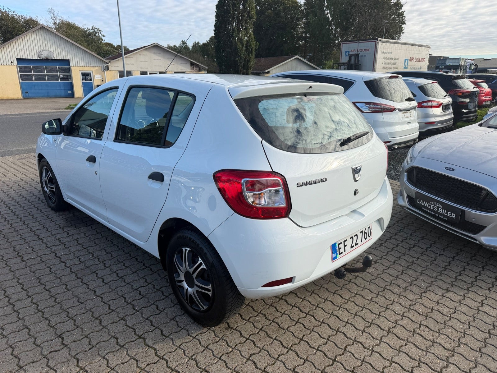 Hvid Dacia Sandero fra 2016
