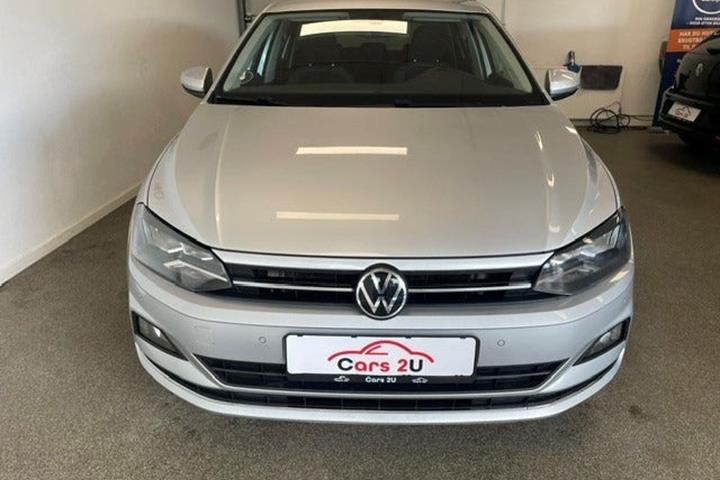 Grå VW Polo fra 2021