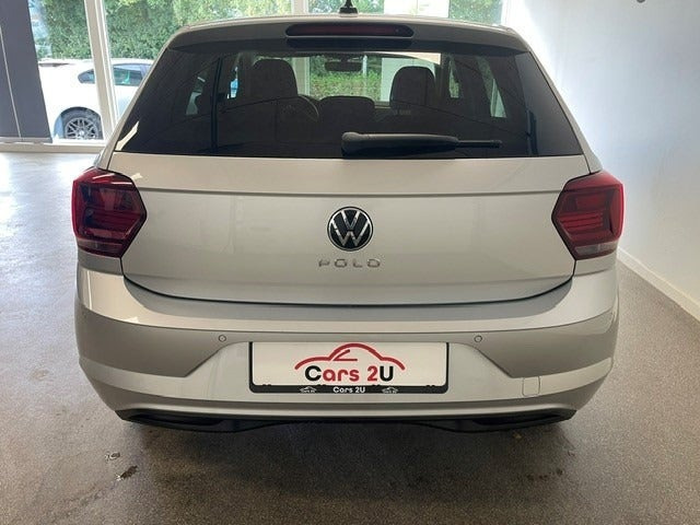 Grå VW Polo fra 2021