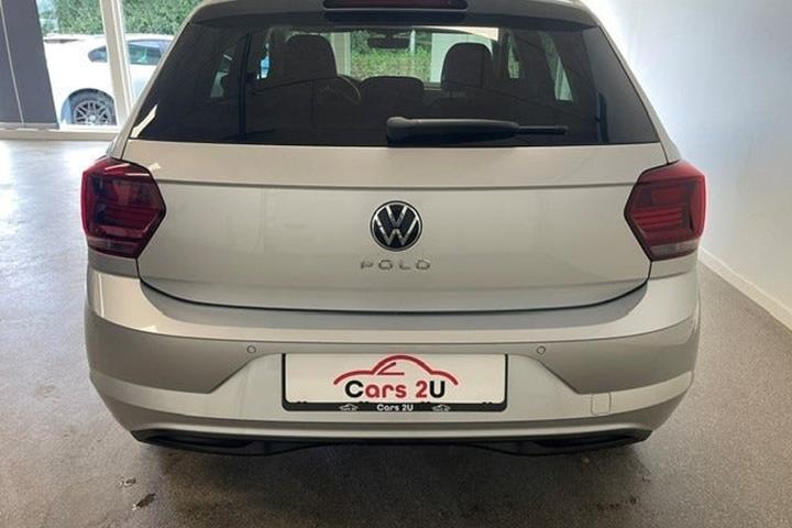 Grå VW Polo fra 2021
