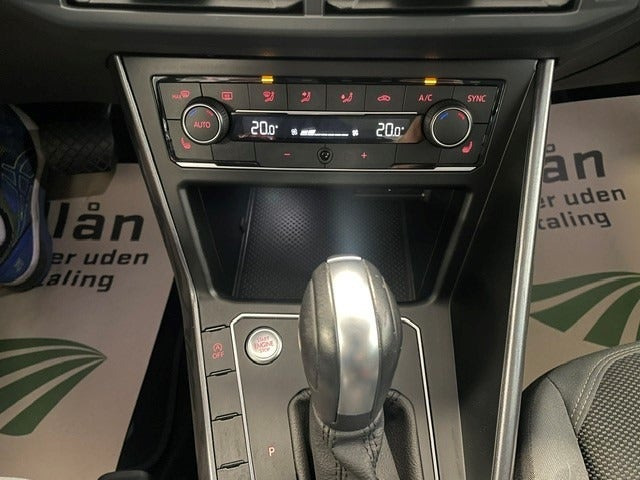 Grå VW Polo fra 2021