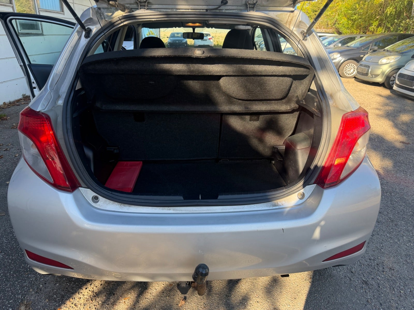 Grøn Toyota Yaris fra 2012