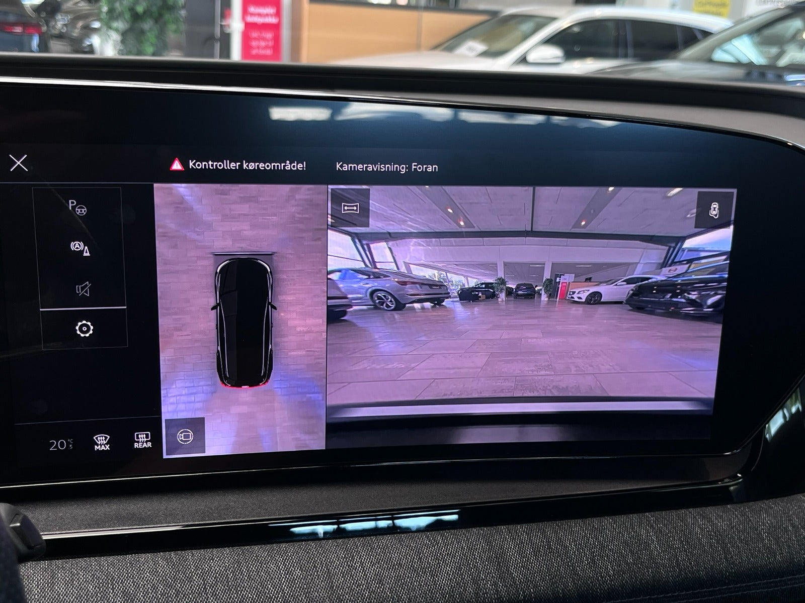 Sort Audi Q6 e-tron fra 2025