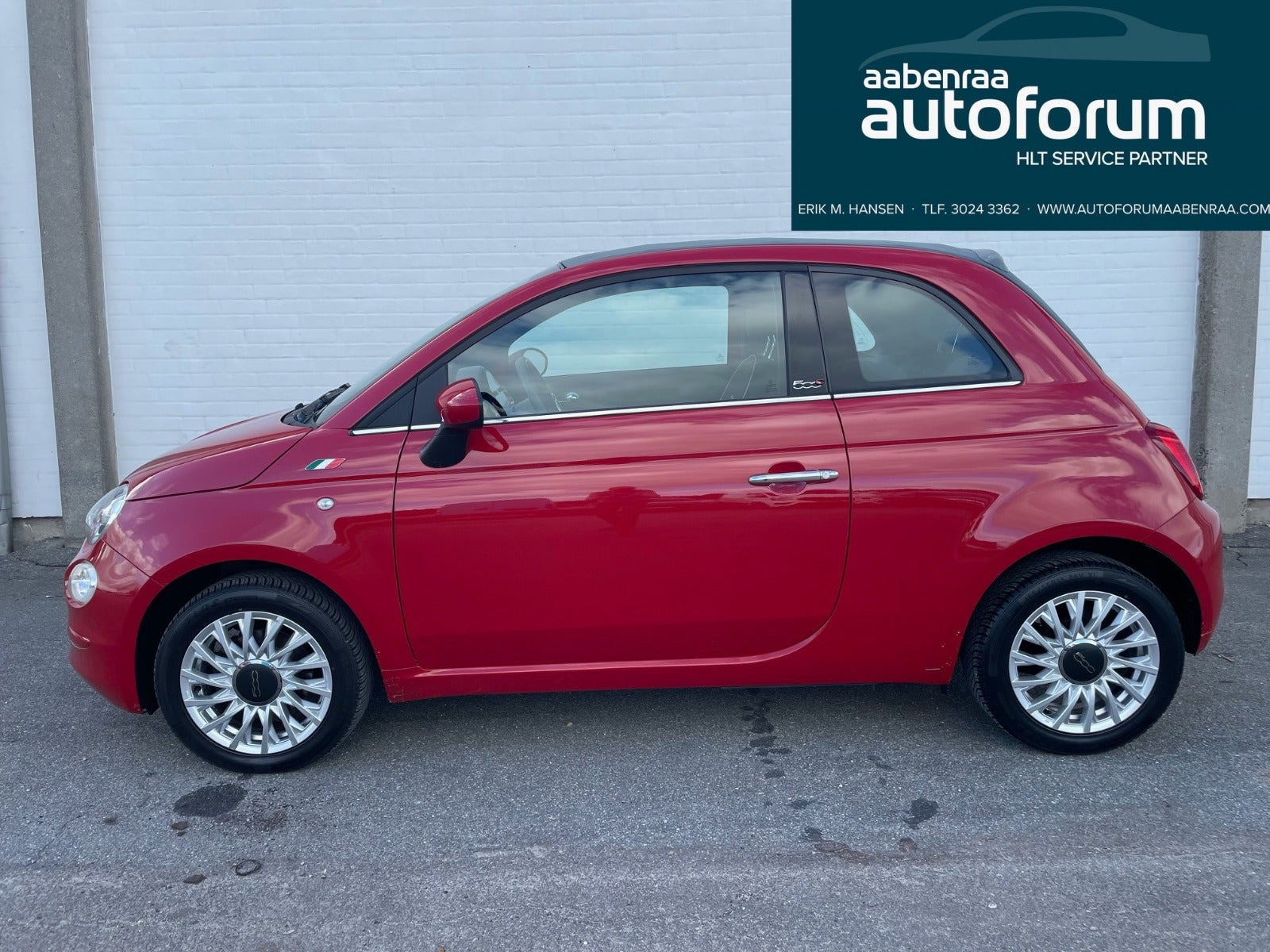 Rød Fiat 500C fra 2020