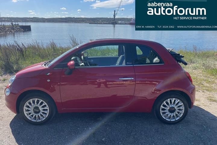 Rød Fiat 500C fra 2020