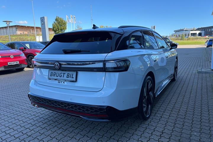 Hvid VW ID.7 fra 2025