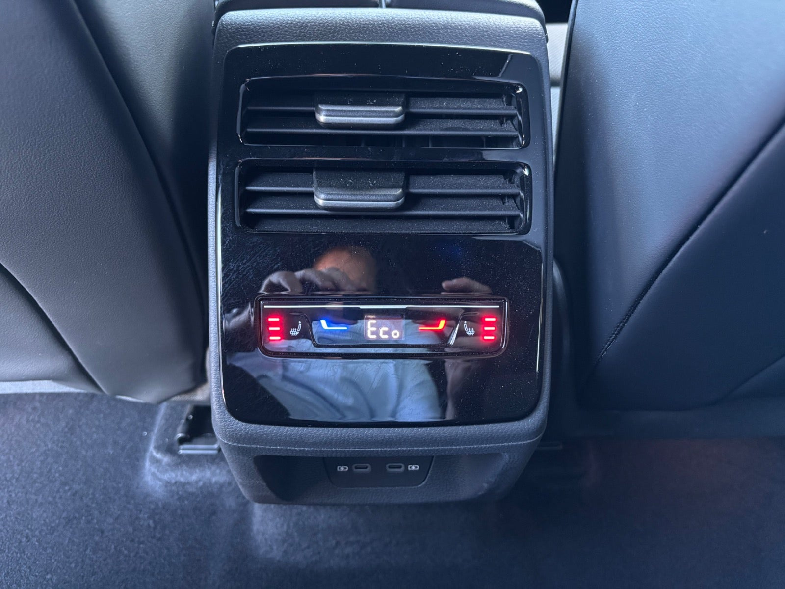 Hvid VW ID.7 fra 2025