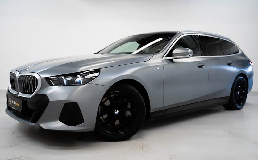 BMW i5 eDrive40 Touring Fully Charged M-Sport