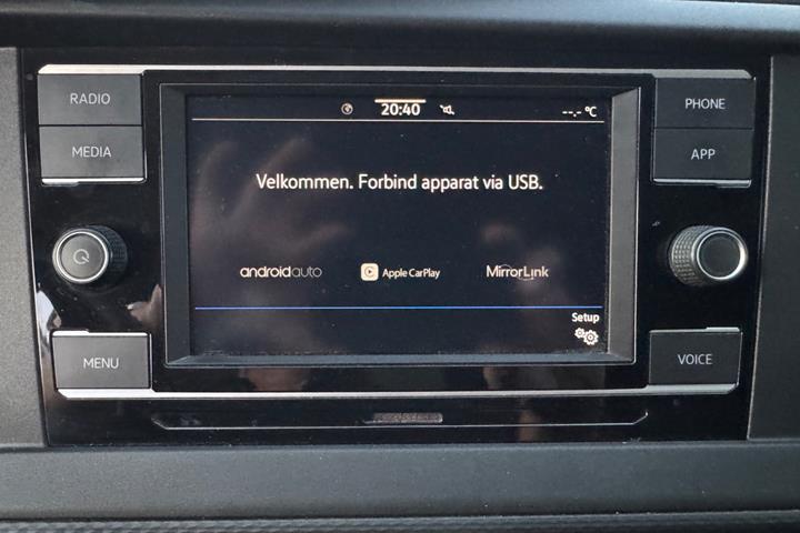 Hvid VW Transporter fra 2021