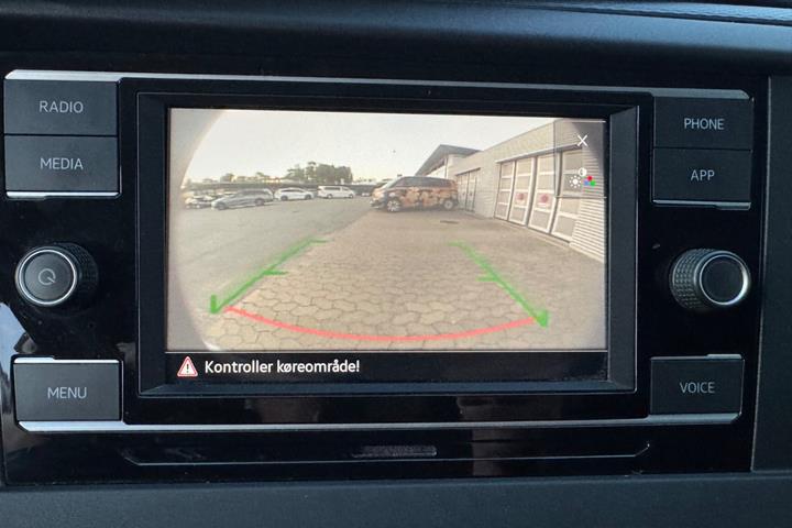 Hvid VW Transporter fra 2021