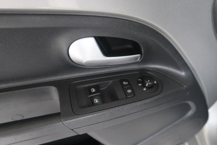 Grå VW E-UP! fra 2023