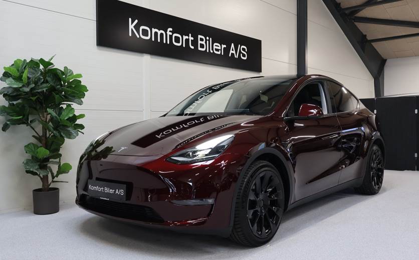 Tesla Model Y Long Range AWD