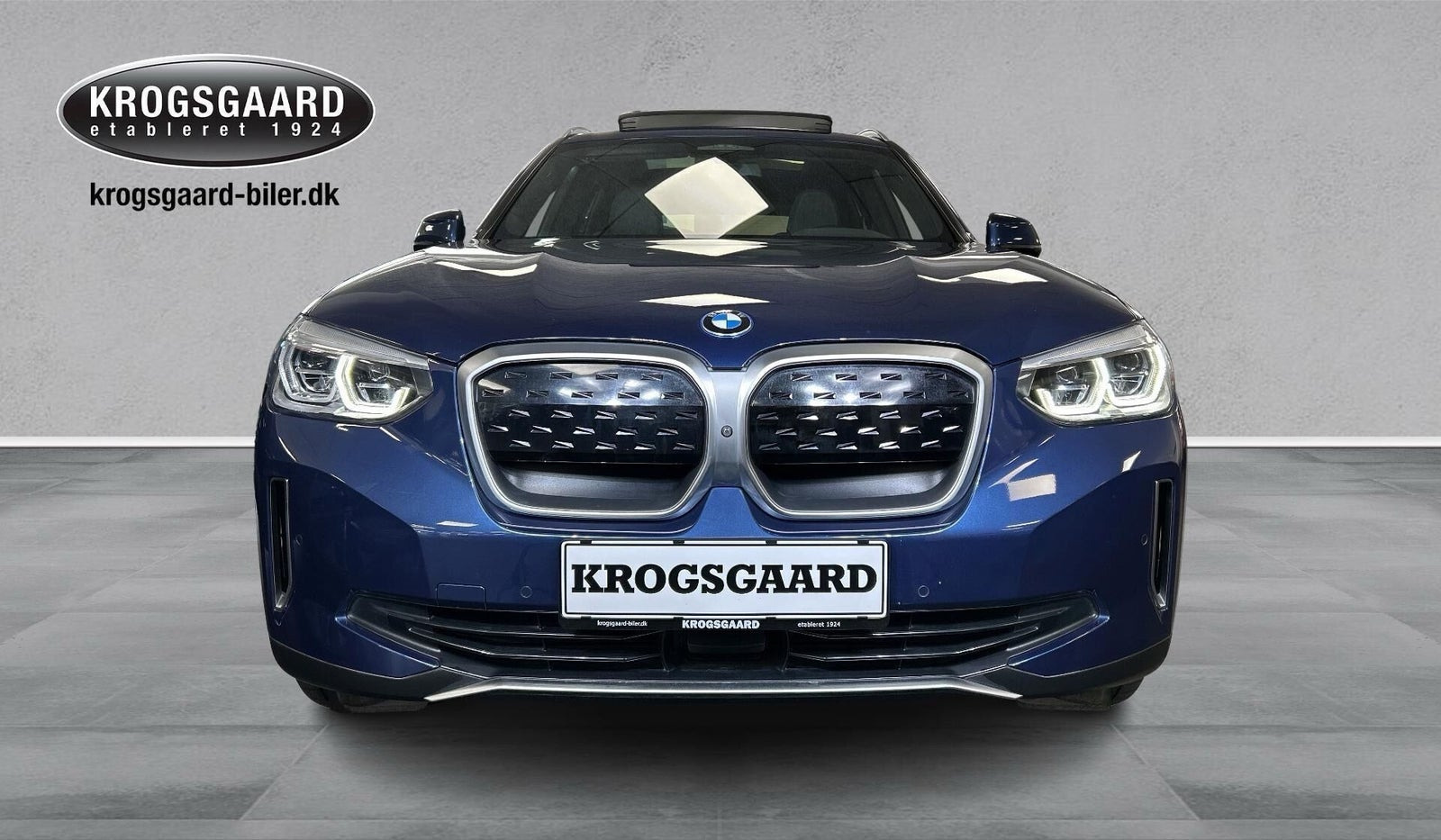 Blå BMW iX3 fra 2021