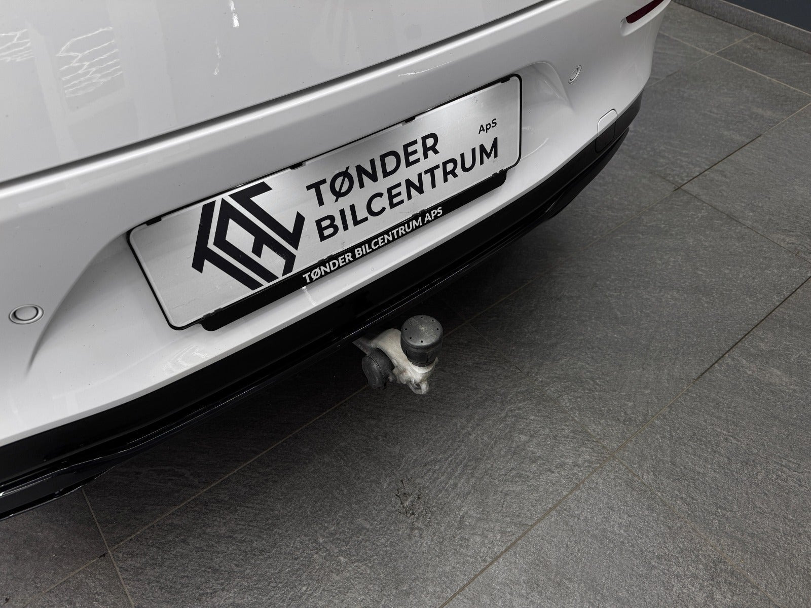 Hvid Mercedes CLA250+ fra 2025
