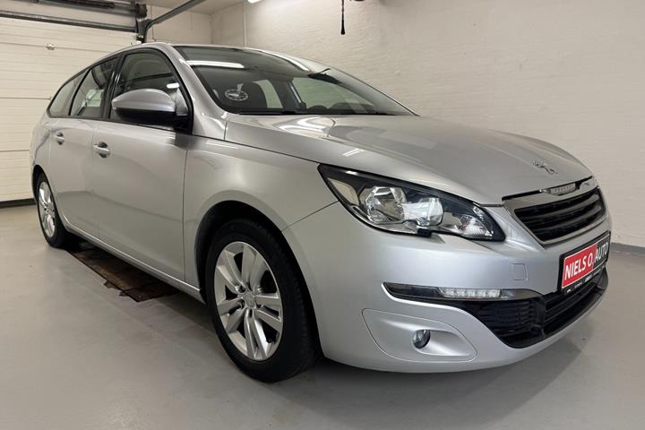 Sølv Peugeot 308 fra 2014